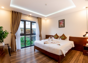 Deluxe Double Room (King bed)